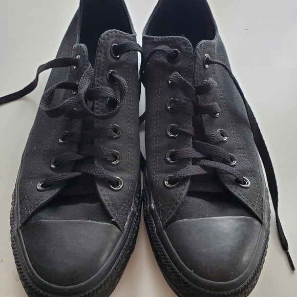 black converse mens size 8